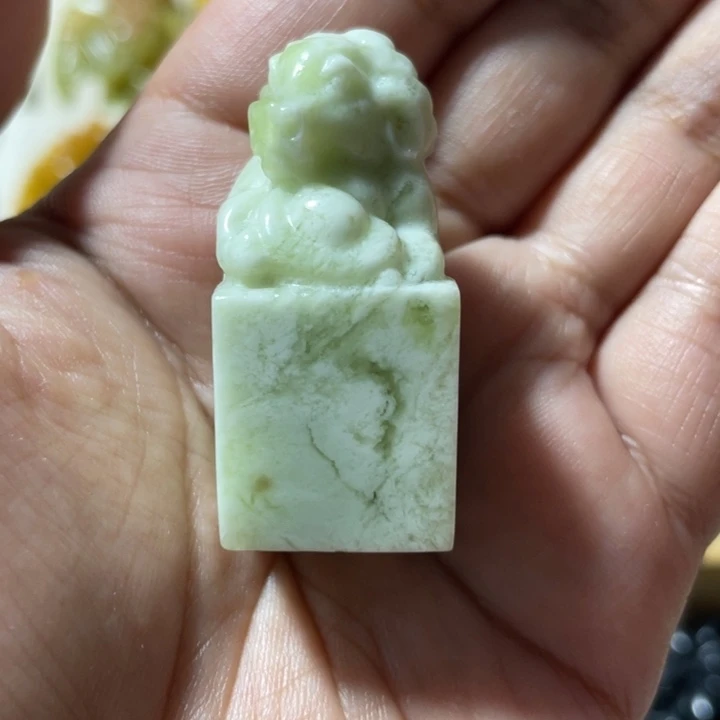 岫玉未镶嵌吊坠(不含链)