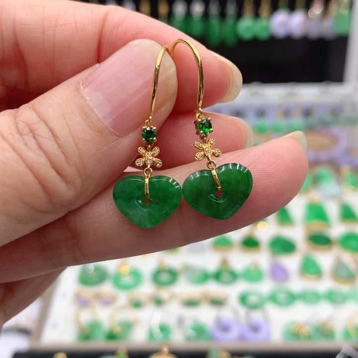 翡翠18K金镶嵌耳饰