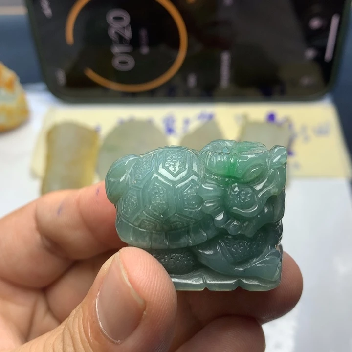 定制翡翠未镶嵌翡翠