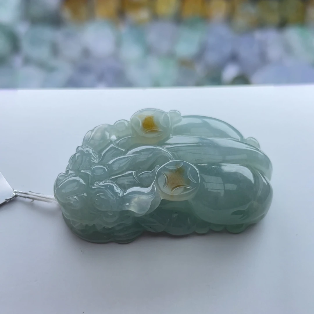 翡翠颈饰未镶嵌貔貅