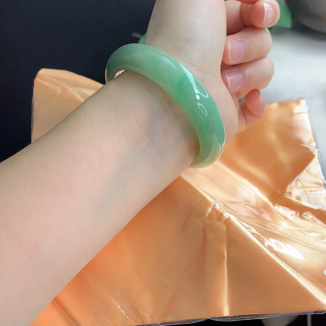 未镶嵌手镯翡翠，1号