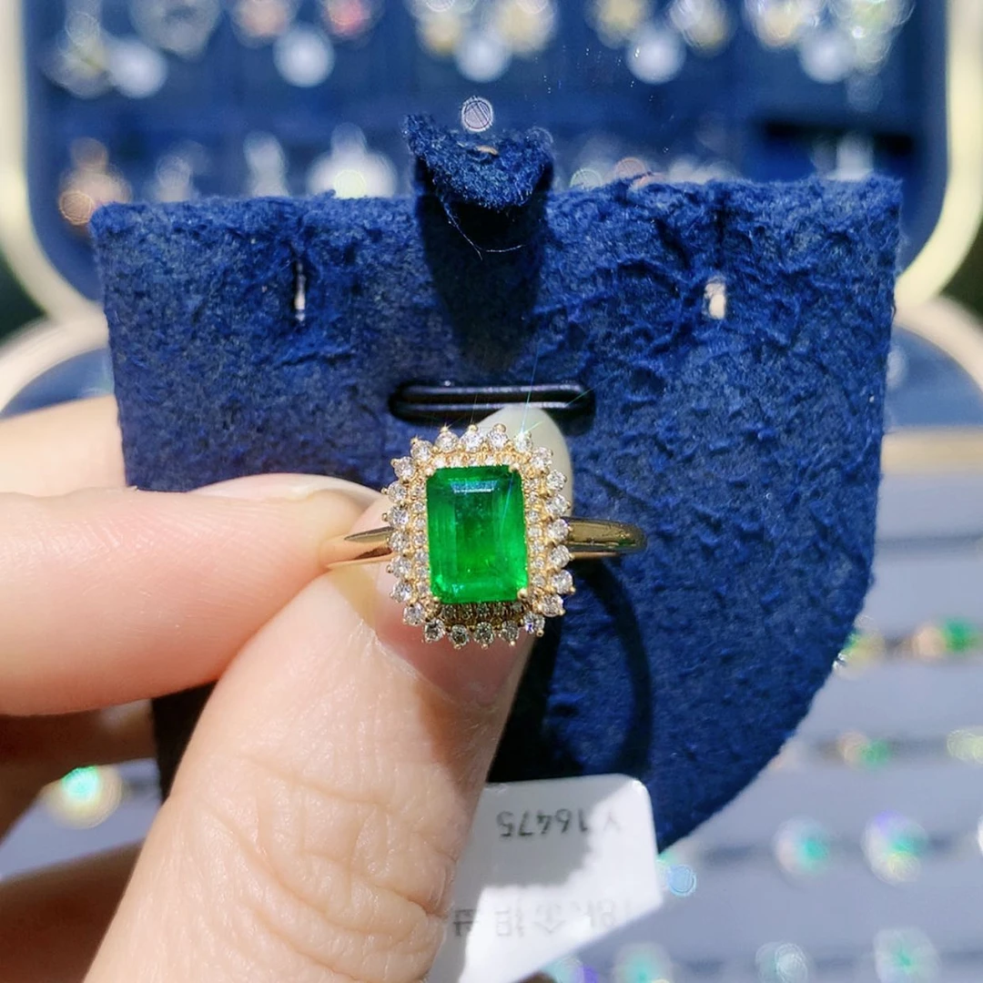 【闪购商品】18K金镶嵌戒指祖母绿方糖戒指