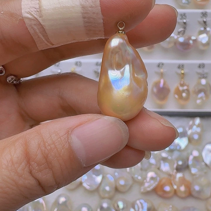 颈饰未镶嵌淡水珍珠