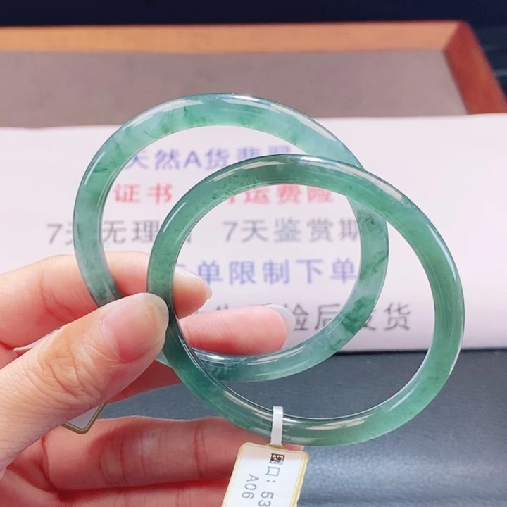 翡翠未镶嵌手镯翡翠手镯15