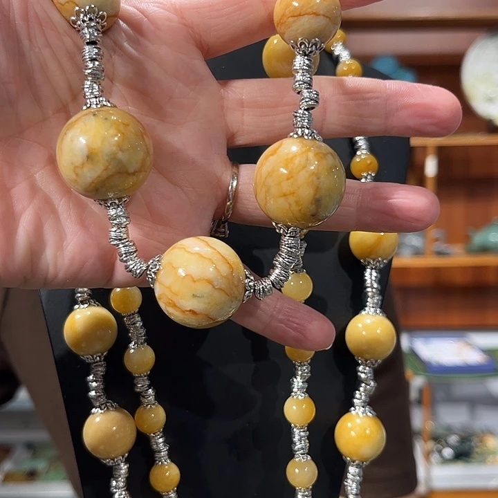 未镶嵌岫玉毛衣链