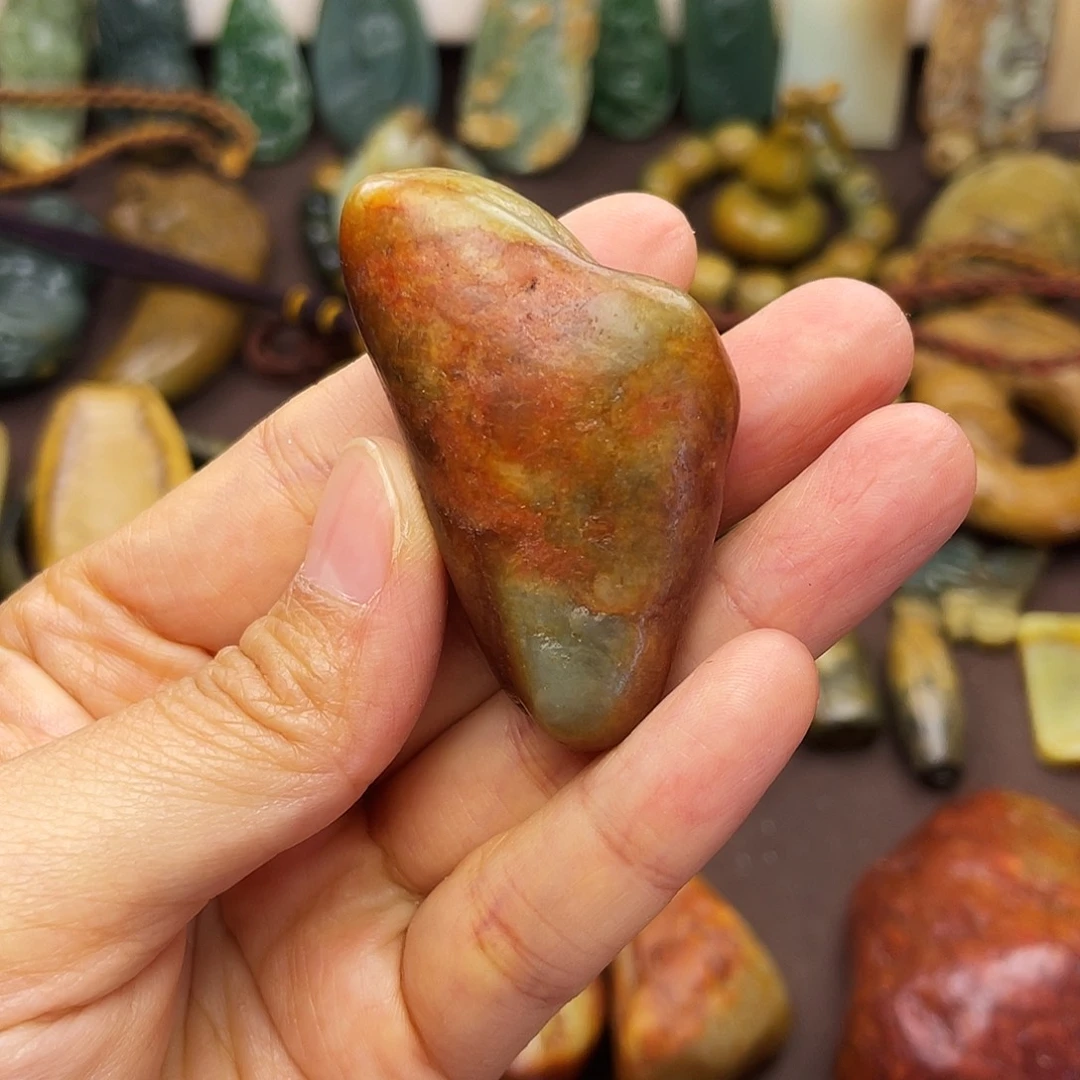 岫岩河磨玉（透闪石质玉）未镶嵌颈饰