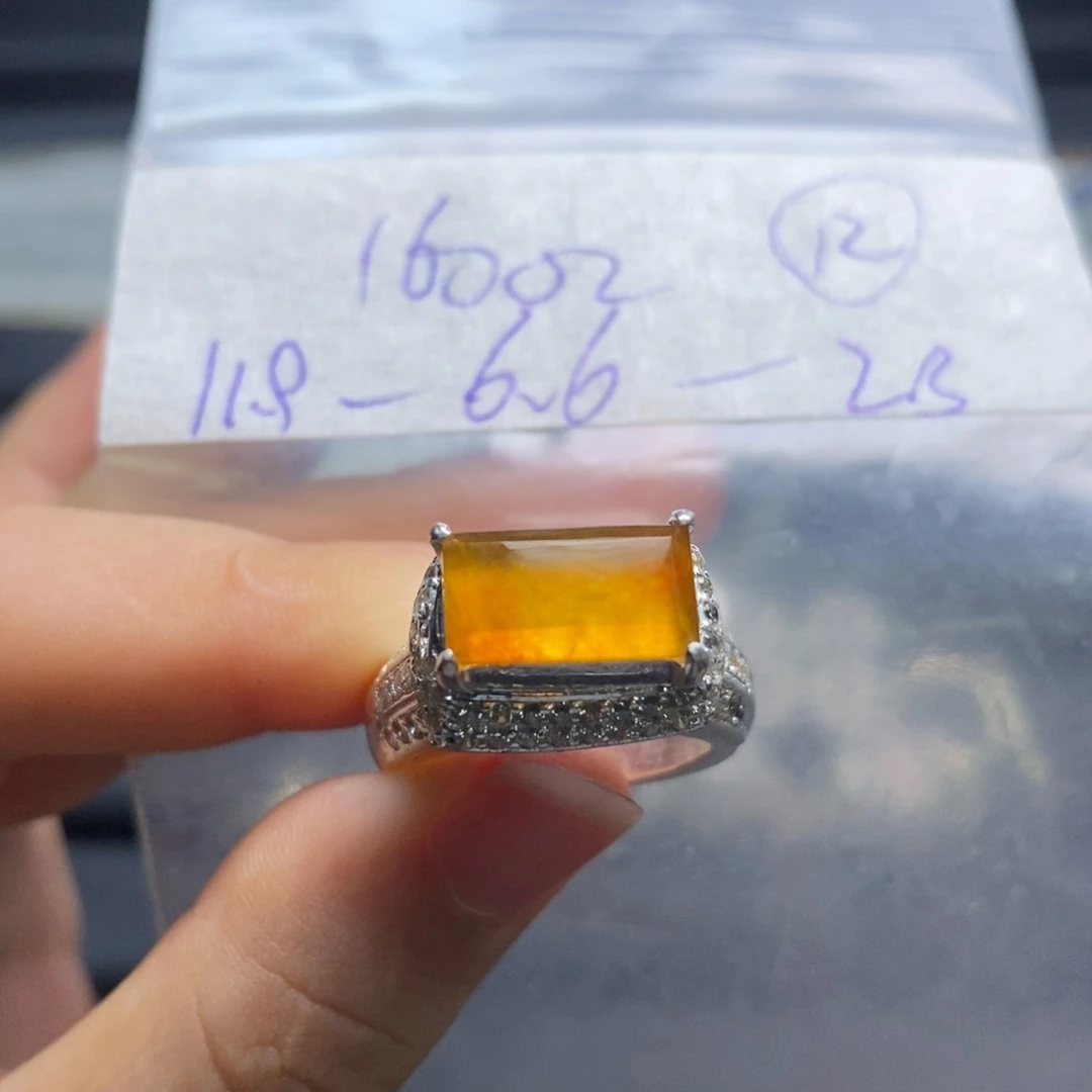 定制翡翠未镶嵌不退不换