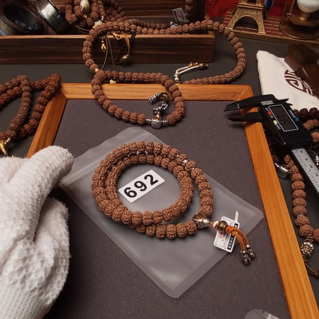 吊坠金刚菩提哦哦哦哦哦哦哦哦哦哦哦