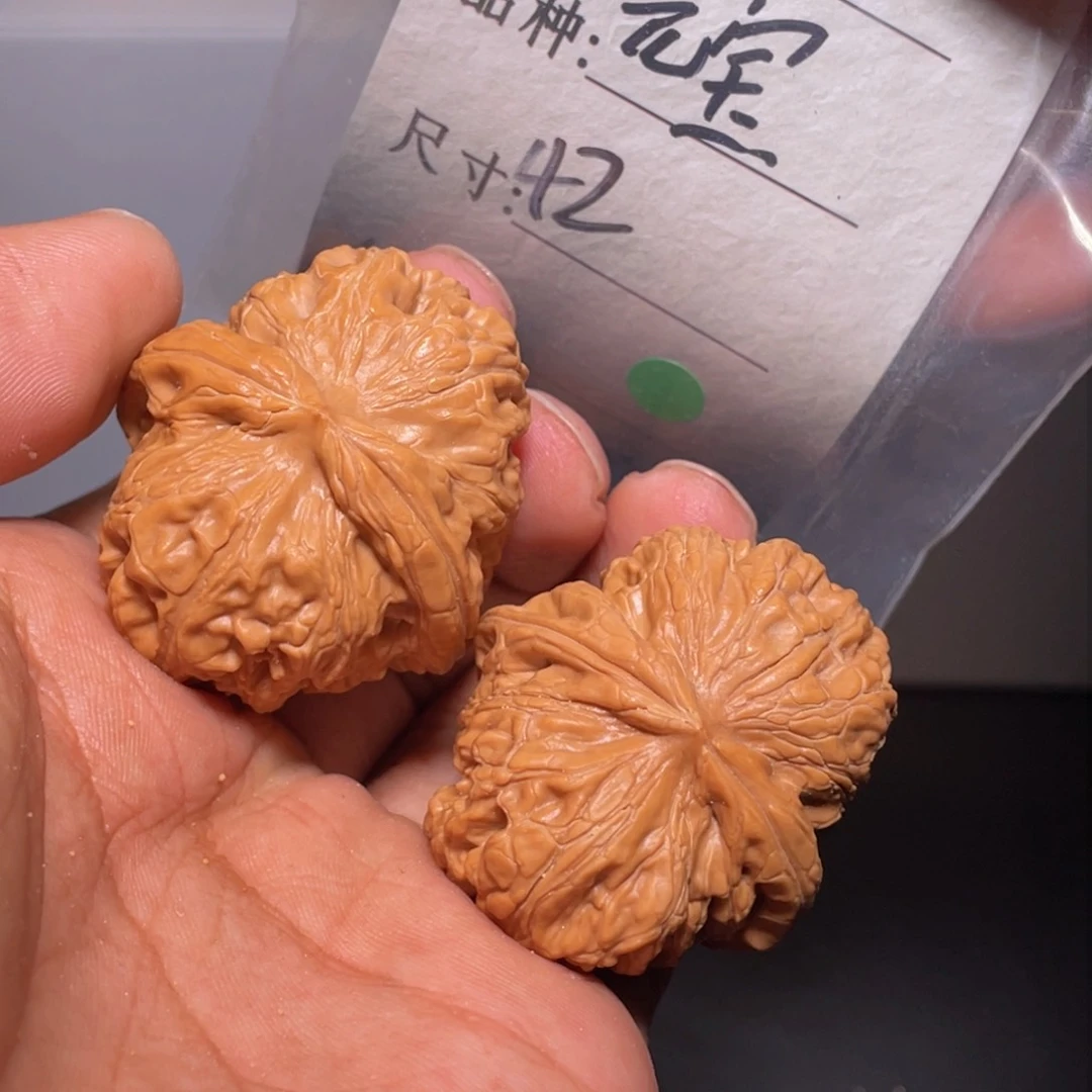 文玩核桃吊坠文玩核桃