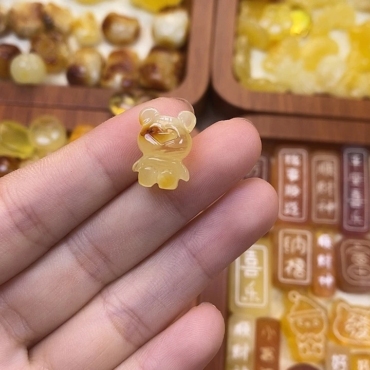 吊坠橄榄核小熊102