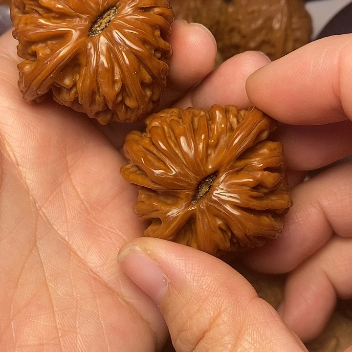 万***灵文玩核桃把件四46