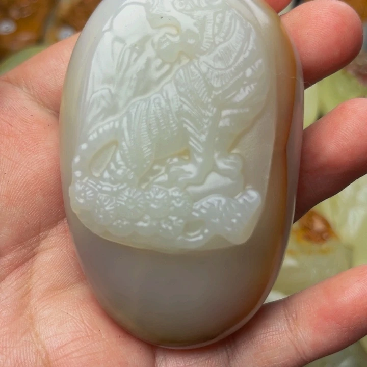 瑄***言方解石手把件虎虎