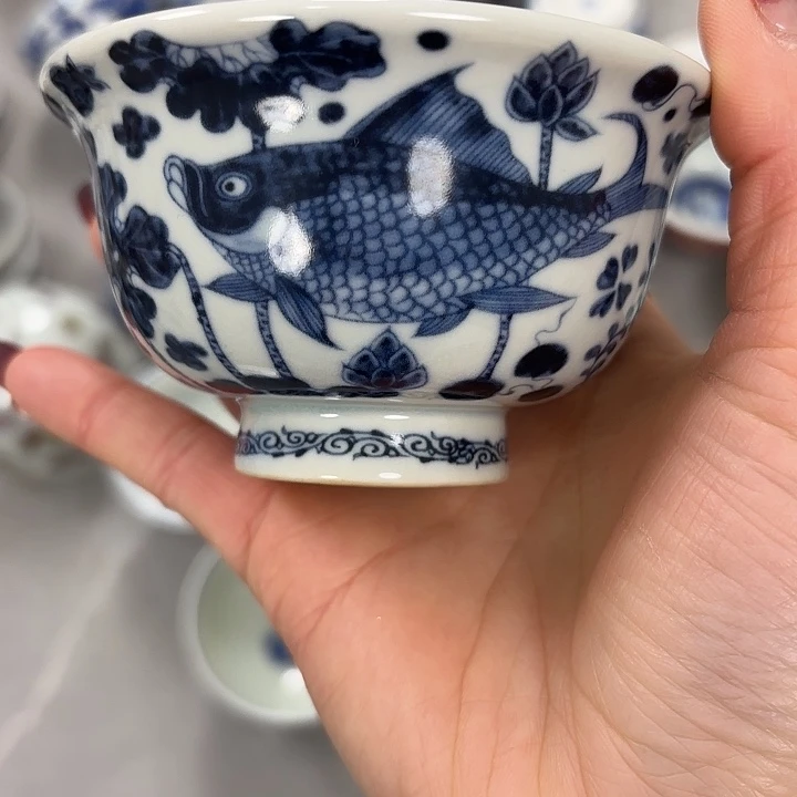 摆件陶青花鱼澡纹压手主人杯