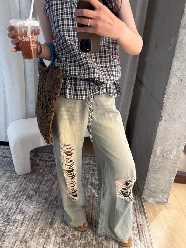 PLJJ粉色腰带破洞牛仔裤