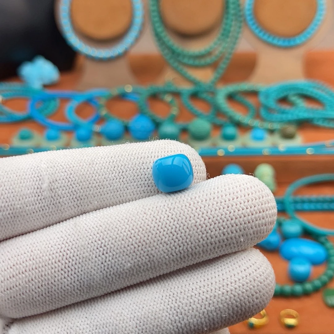 绿松石未镶嵌珠宝奇石