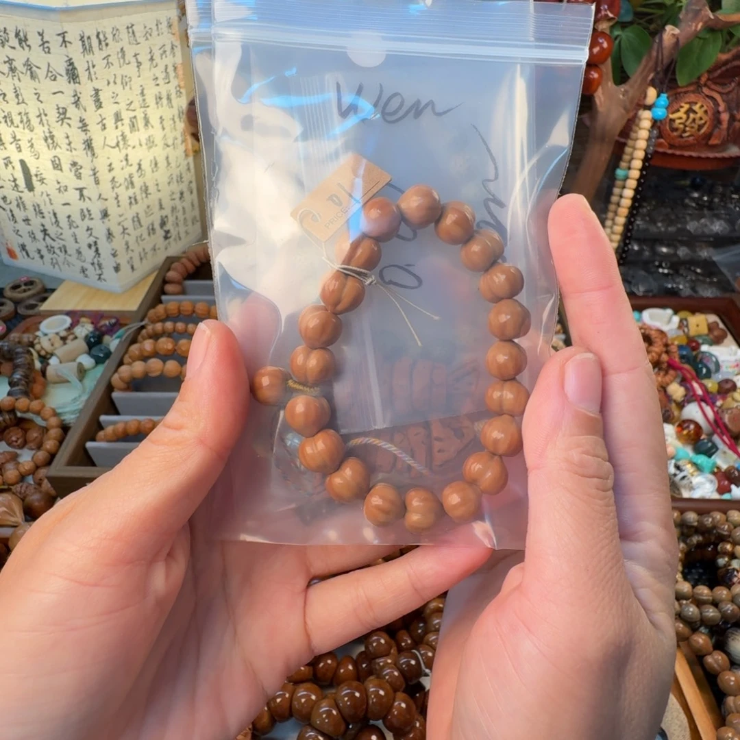W***N吊坠柏香籽/百香籽菩提