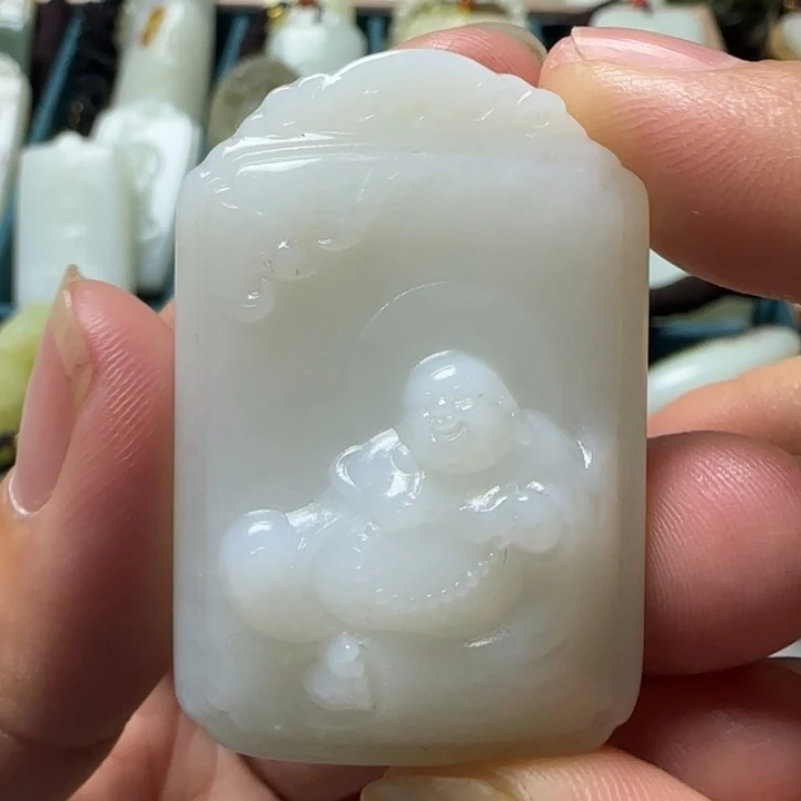 和田玉（糖玉）未镶嵌颈饰