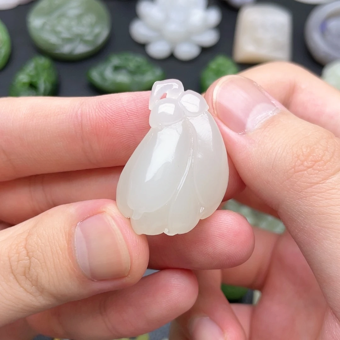 【闪购商品】颈饰未镶嵌和田玉