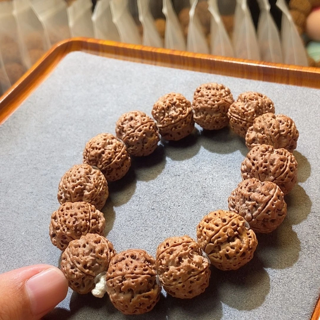 吊坠金刚菩提头货满肉深沟蜂王23mm