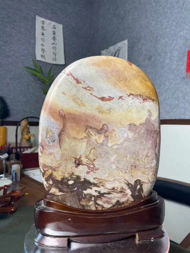 《飞龙在天》湖北清江石画面石奇石