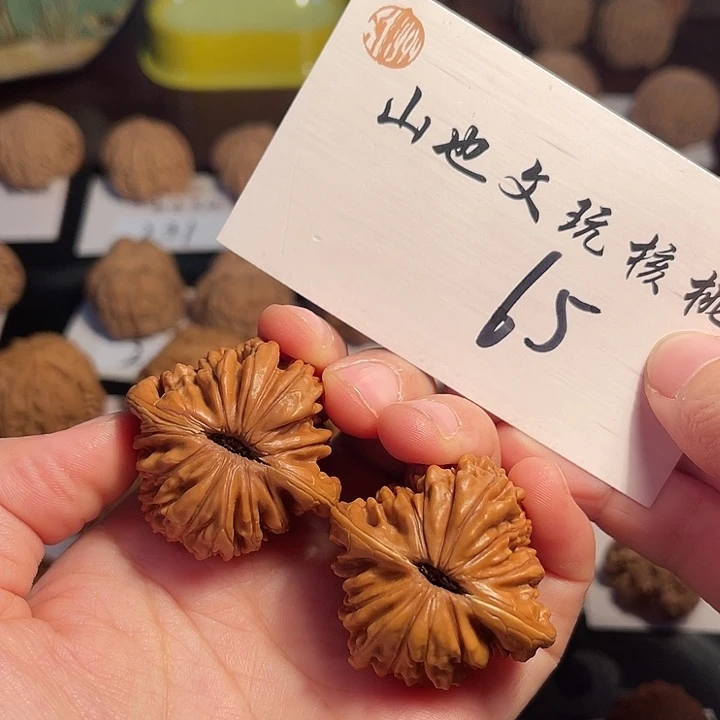 把件桃核四座楼40尺65号