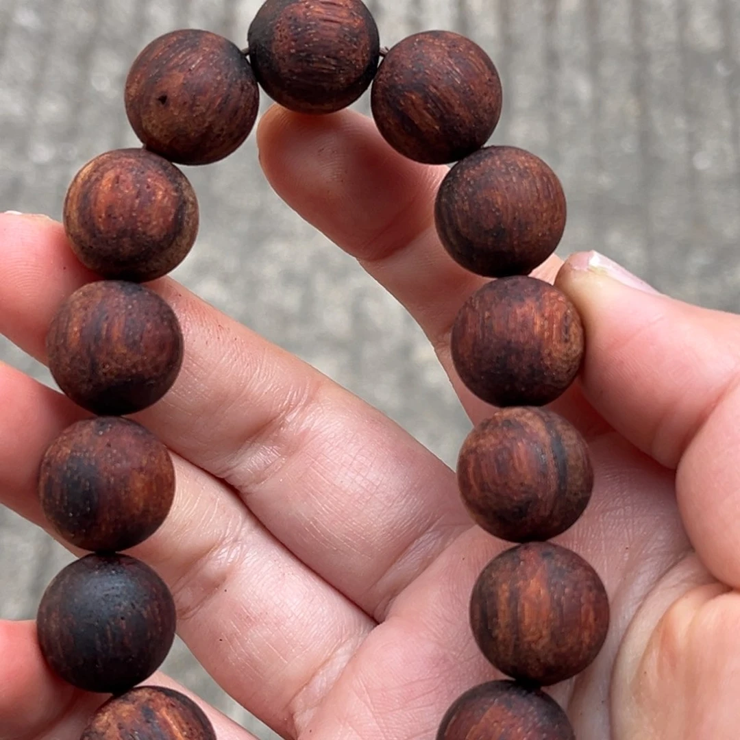 降真香手串/手链1.5x15糖结红油麻丝