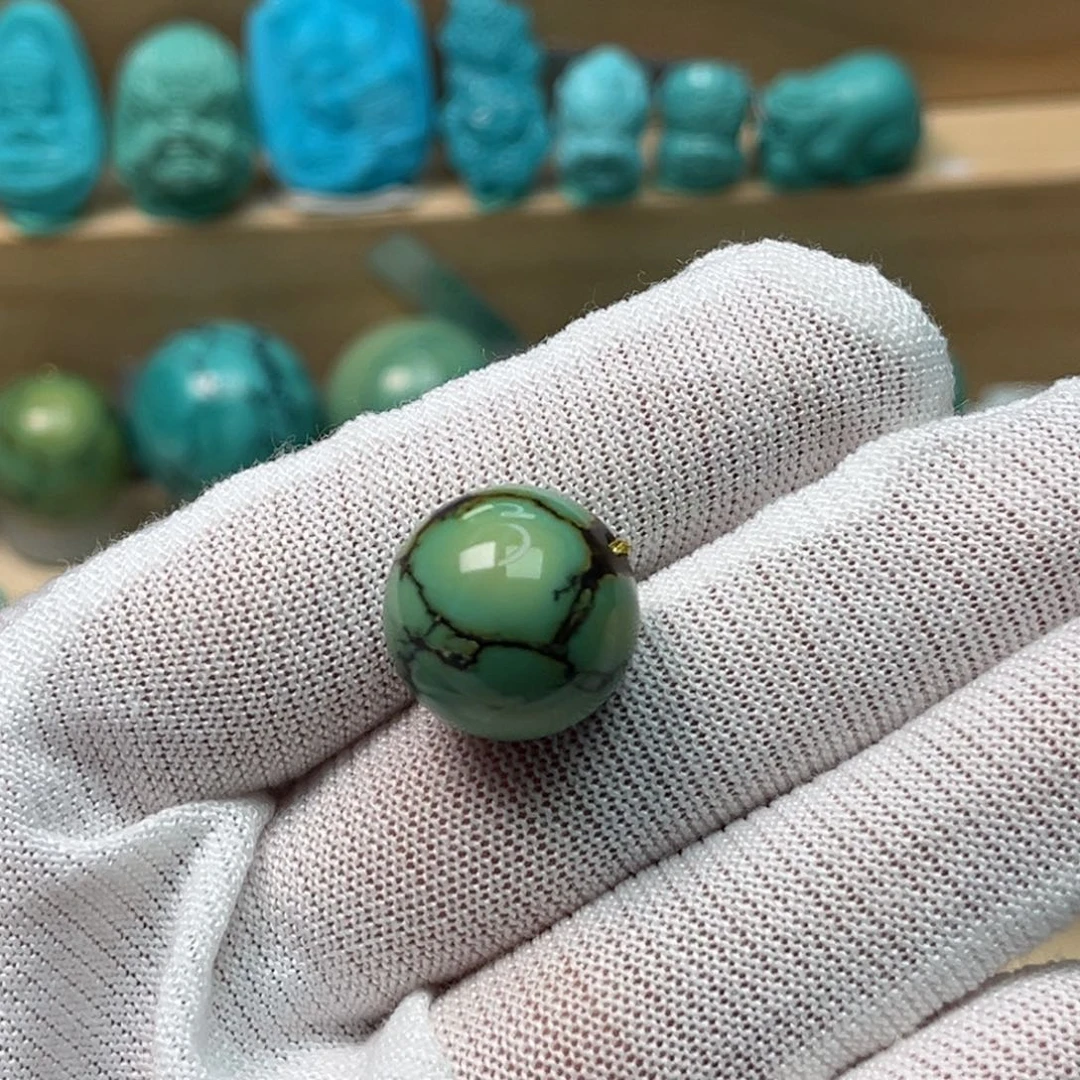 东***付绿松石未镶嵌绿松石