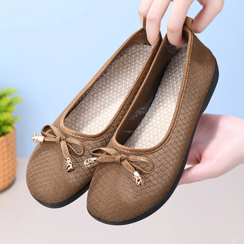 春夏季老北京布鞋女舒适中老年妈妈鞋防滑软底工作单鞋浅口奶奶鞋