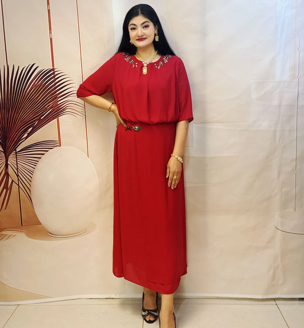 新款时尚连衣裙显瘦气质优雅轻奢百搭连衣裙