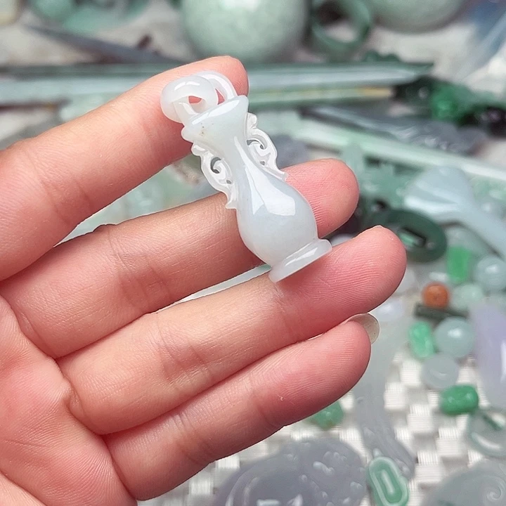 未镶嵌挂件翡翠翡翠