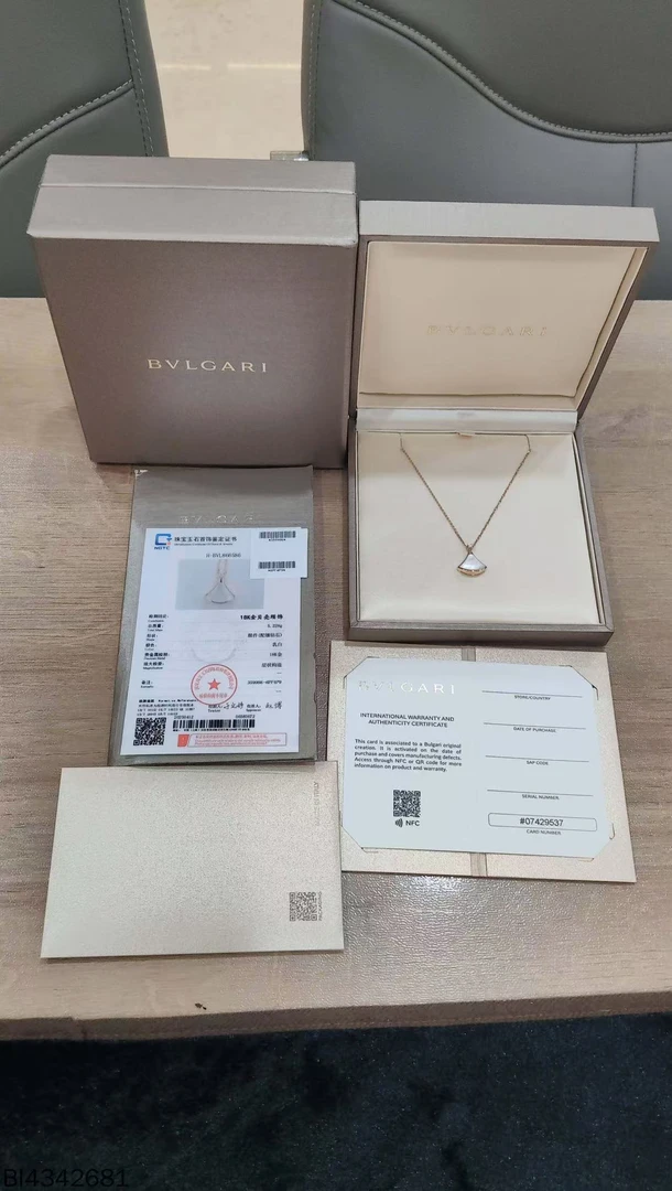 99新 BVLGARI/宝格丽 扇子项链 BVLGARI /BI4342681