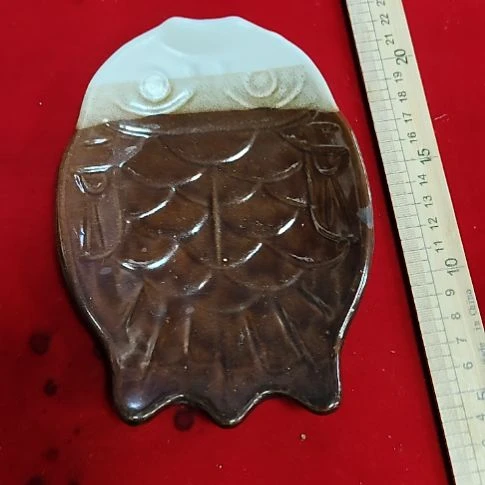 瓷片瓷器，摆件，瓷片，均有瑕疵。