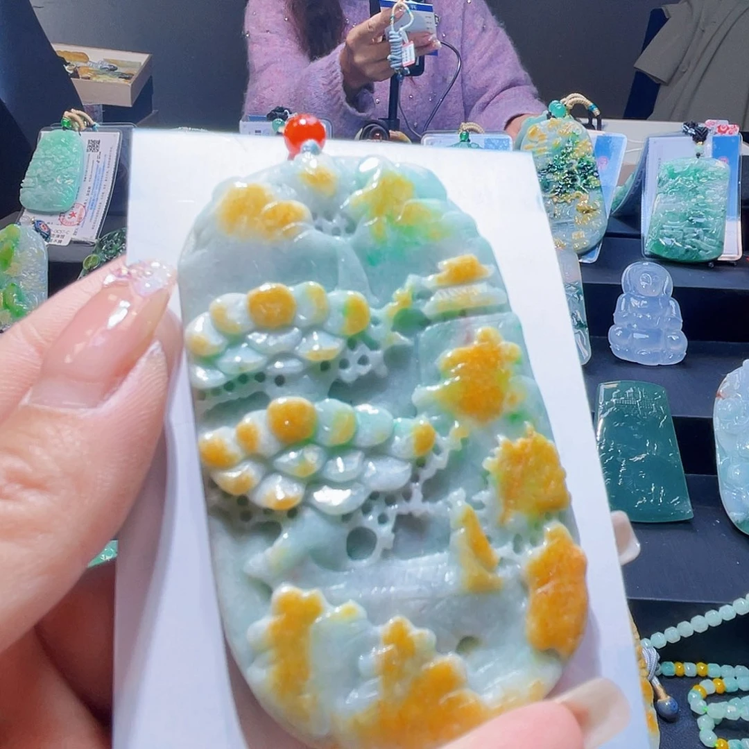 颈饰未镶嵌翡翠翡翠