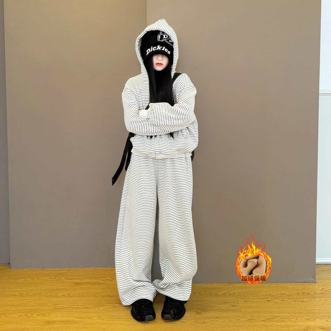 女童2025新款加绒加厚秋冬季韩系时尚穿搭条纹连帽外套休闲裤套装