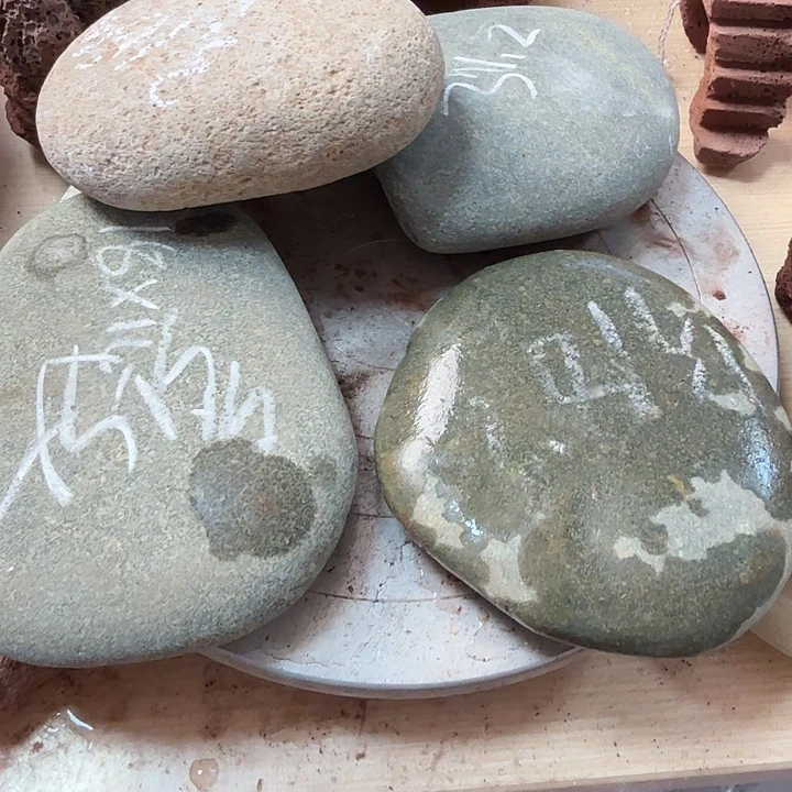 鹅卵石4块天然，鹅卵石