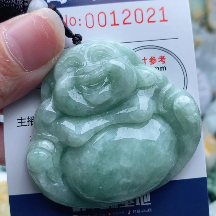 翡翠未镶嵌颈饰一
