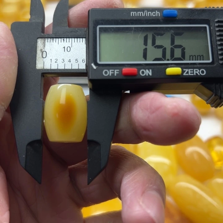 琥珀未镶嵌裸石原矿