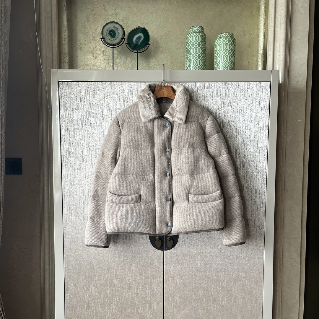 羊毛羊绒配羊皮胎羊毛填充白鹅绒羽绒服