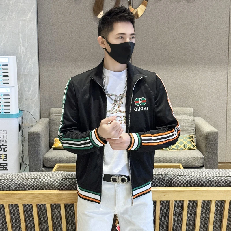 春季新品简约个性时尚潮流夹克休闲织带男士刺绣印花立领夹克外套