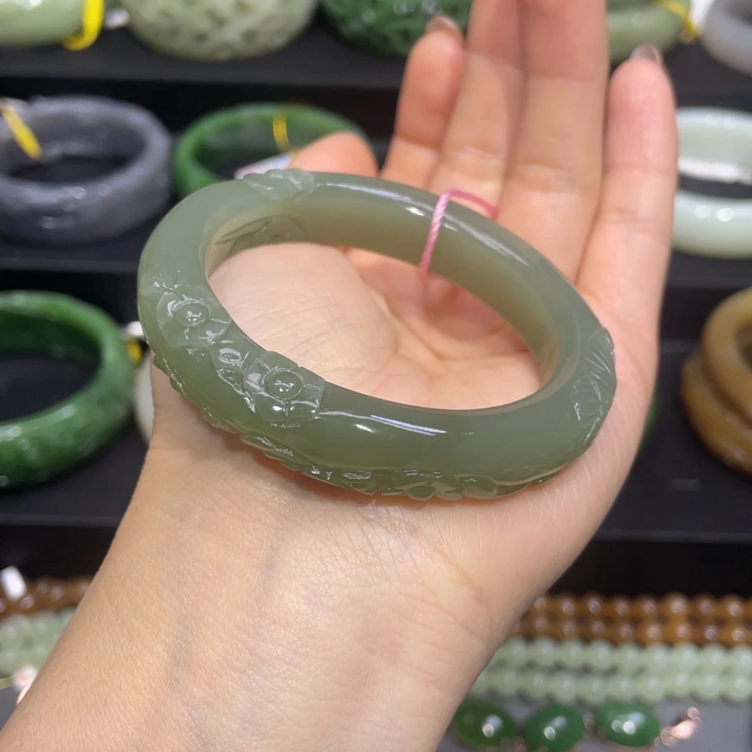 和田玉手镯51圈口 编号57未镶嵌