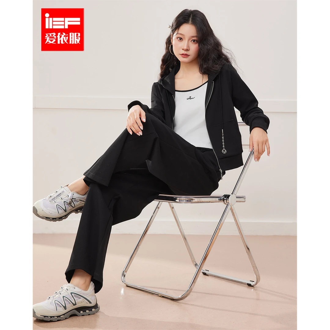 IEF/爱依服2025春季新款时尚学院风休闲运动大码显瘦上下三件套裤