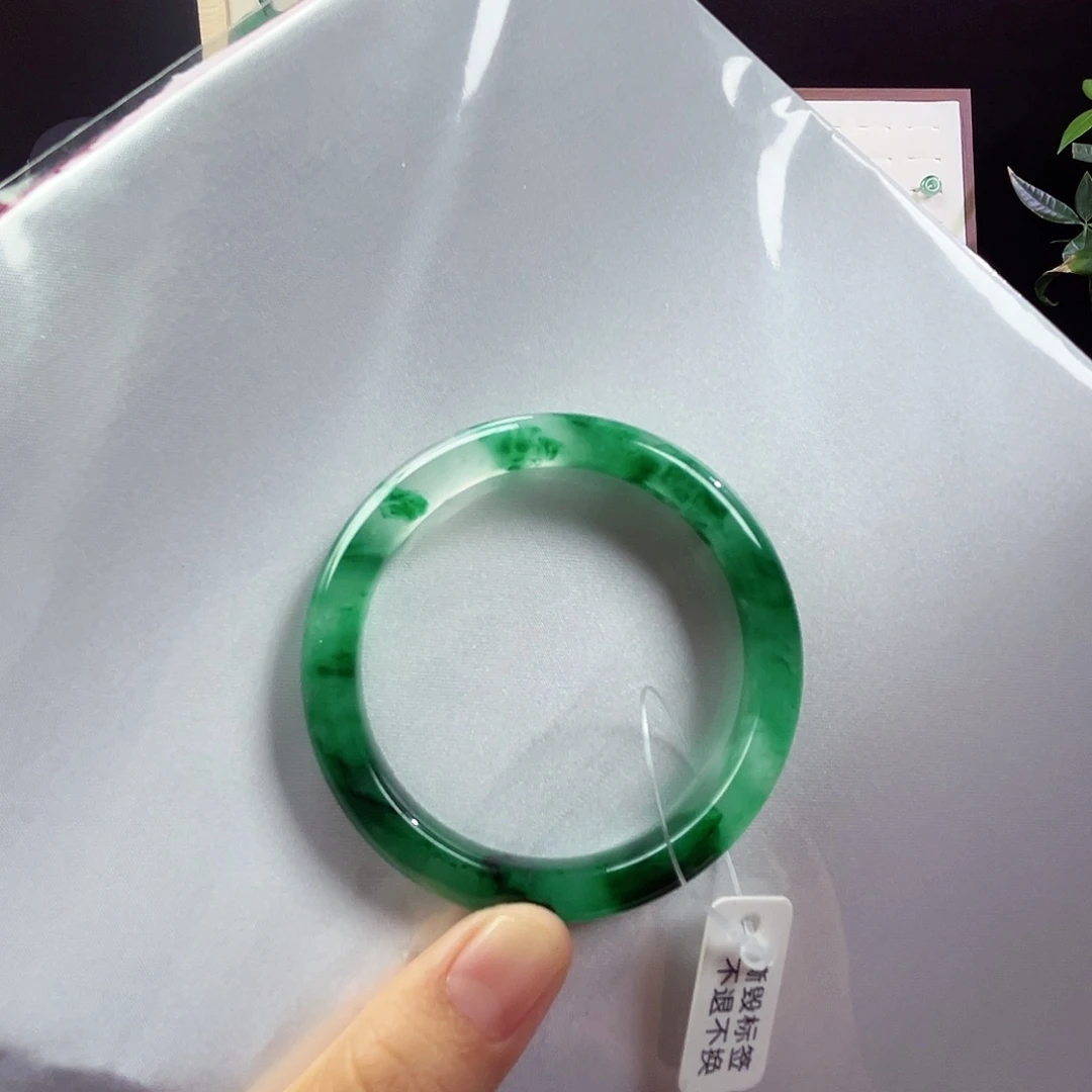 石英质玉未镶嵌手镯51.3