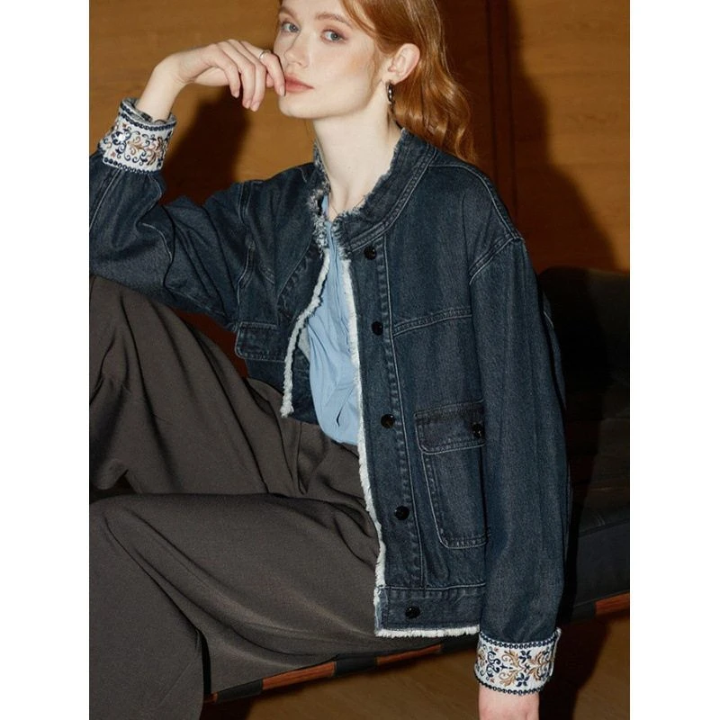 水洗牛仔外套女2024年冬季新款复古流苏立领上衣短款