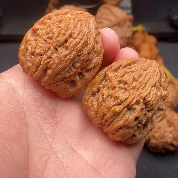 果***然文玩核桃把件南疆石