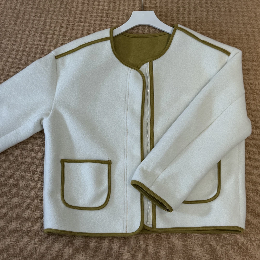 荣小姐的春夏秋冬冬季女秋季圆领时尚直下摆短外套厚款透气街头风