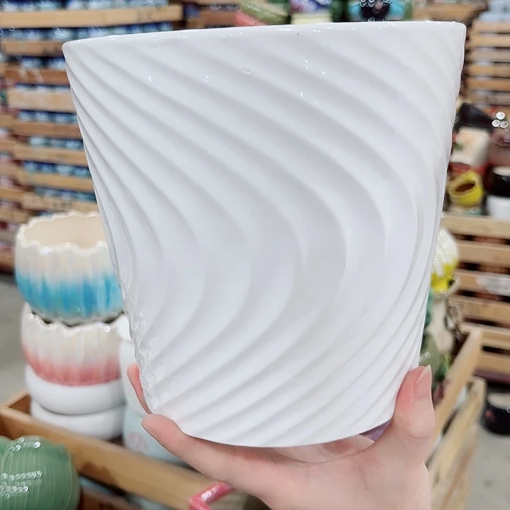 有孔.凑单10元陶瓷花盆发货！