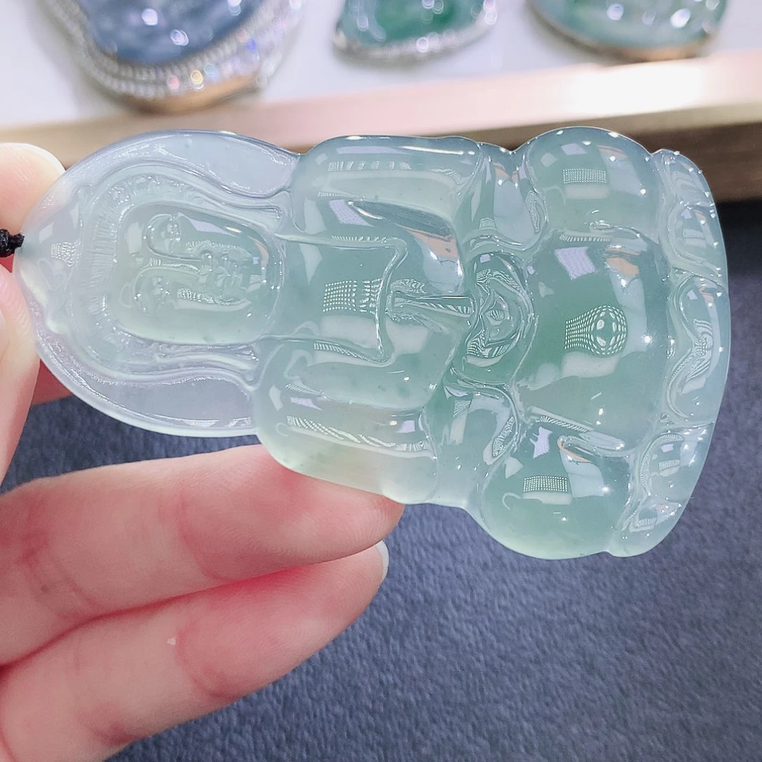 翡翠未镶嵌挂件翡翠