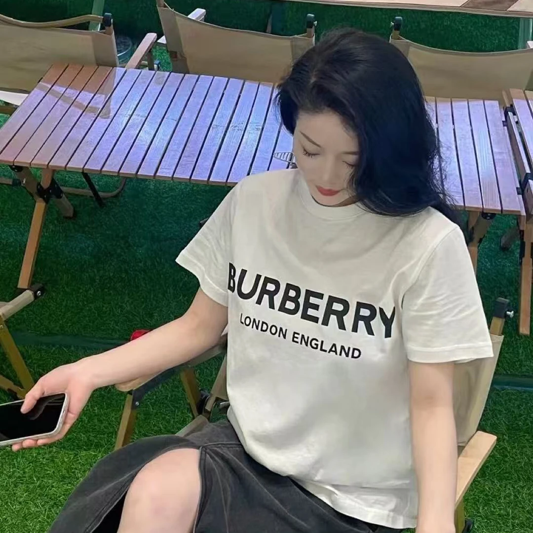 99新 BURBERRY/博柏利 yy 608011 白色logo短袖 M码