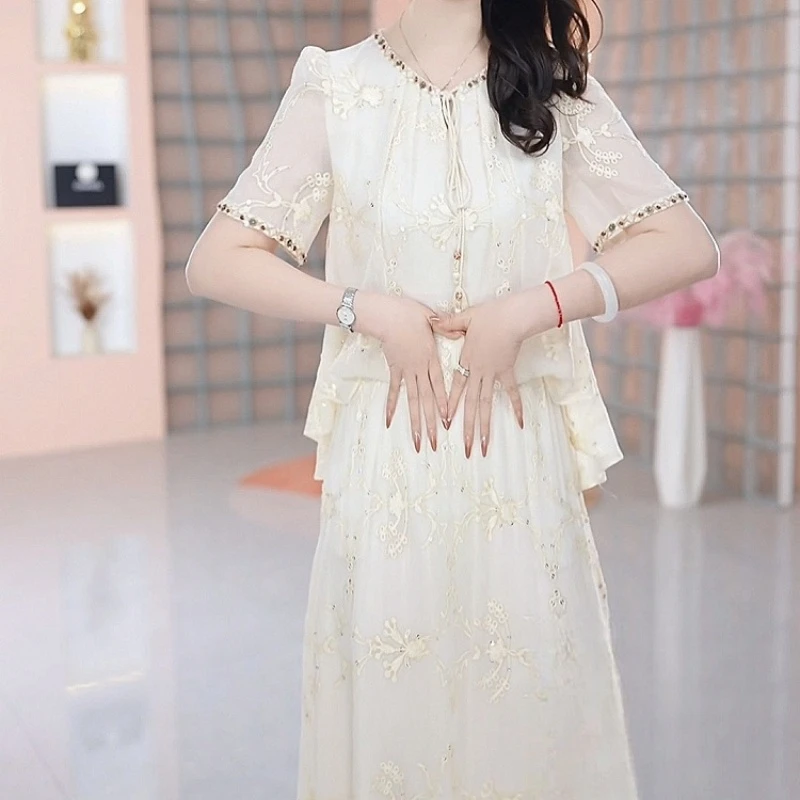 2025夏季新款优雅时尚高级感精致女神范洋气减龄休闲假两件连衣裙