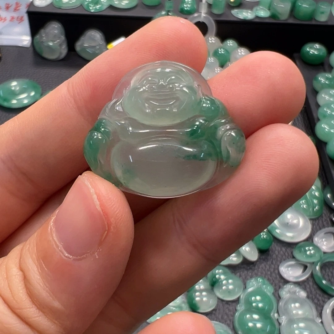 草***.石英质玉（非洲翠）未镶嵌项链